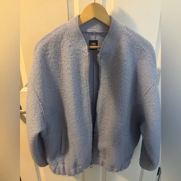ZARA OVERSIZED BOUCLE BOMBER in size XS-S - Picture 5 of 6